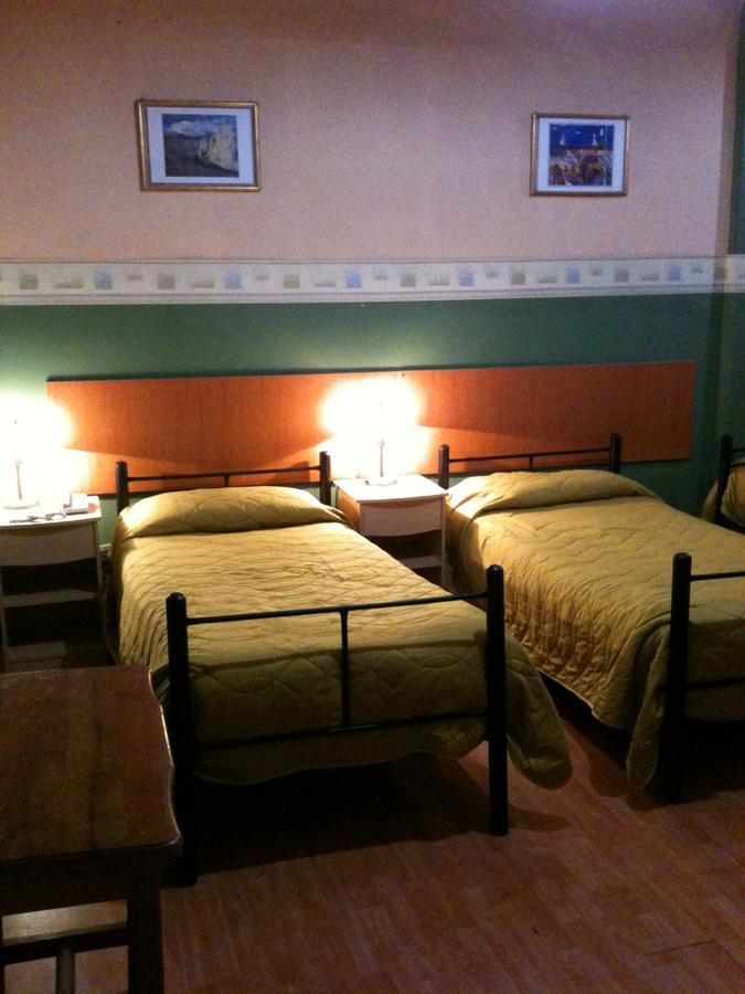 Hotel Londres 35 Santiago du Chili Chambre photo